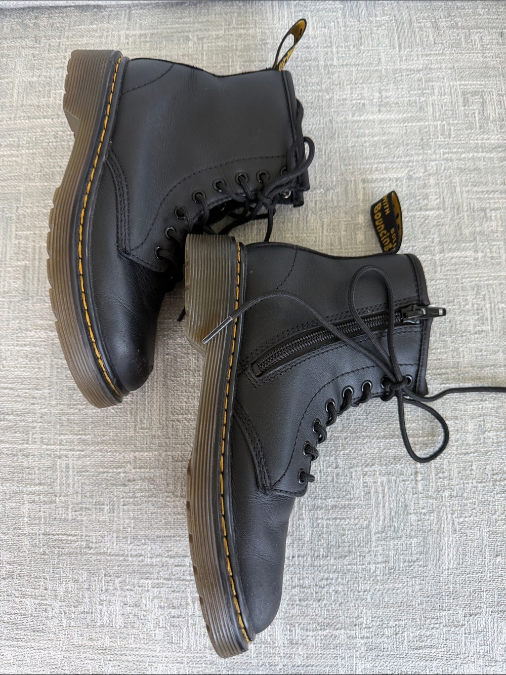 Dr. Martens Black Boots Girls Size 1 - Picture 4 of 11